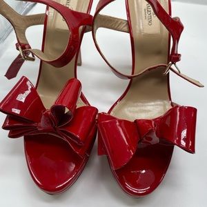 Valentino bow pump AUTHENTIC